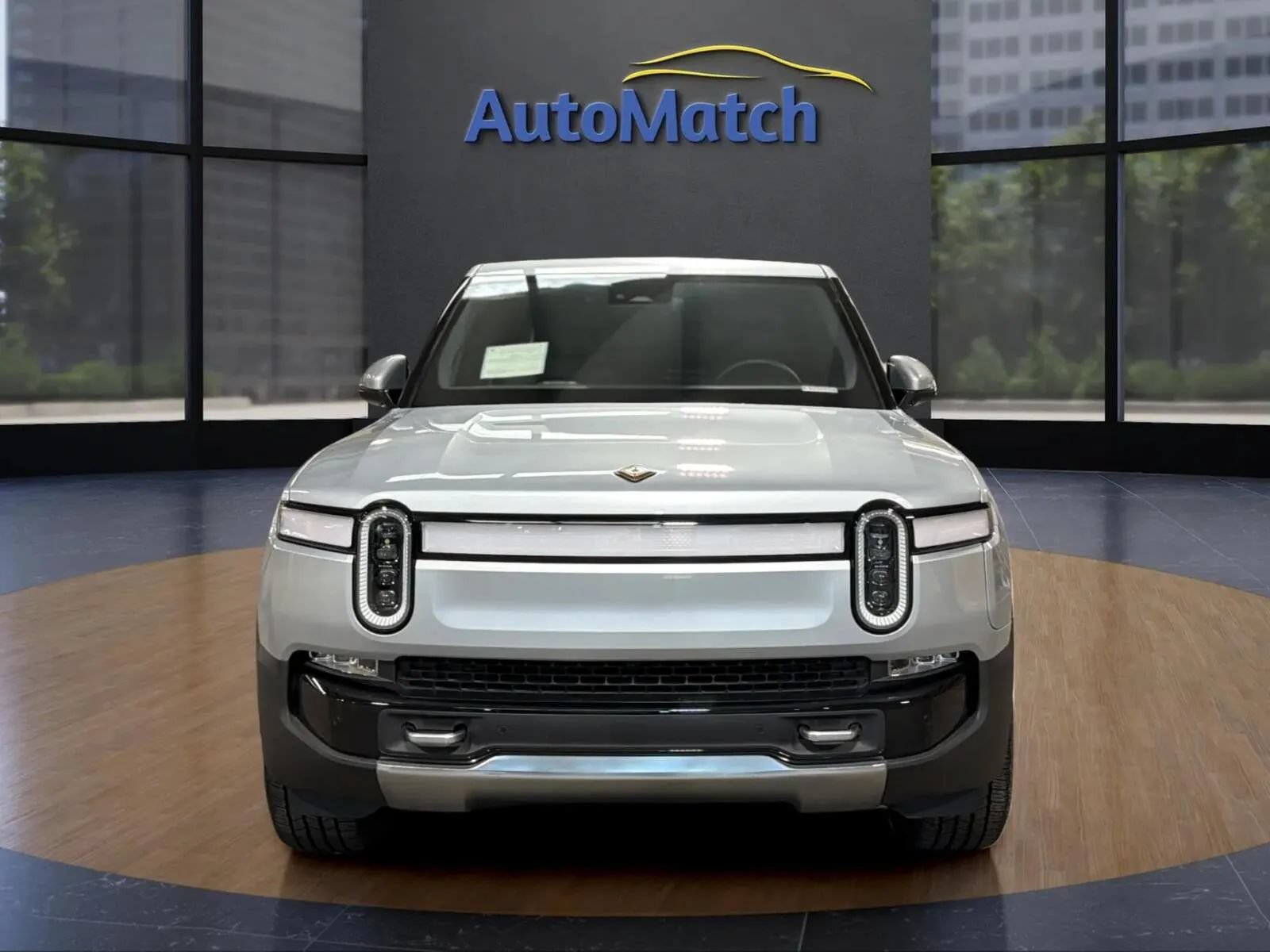 Used 2023 Rivian R1T Adventure Dual AWD/4WD image 2