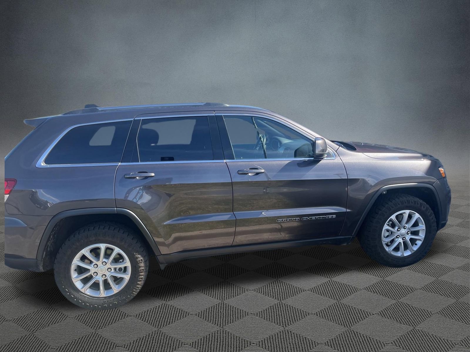 Used 2021 Jeep Grand Cherokee Laredo X image 6