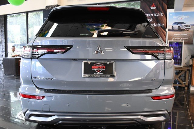 New 2026 Mitsubishi Outlander SE AWD/4WD image 14