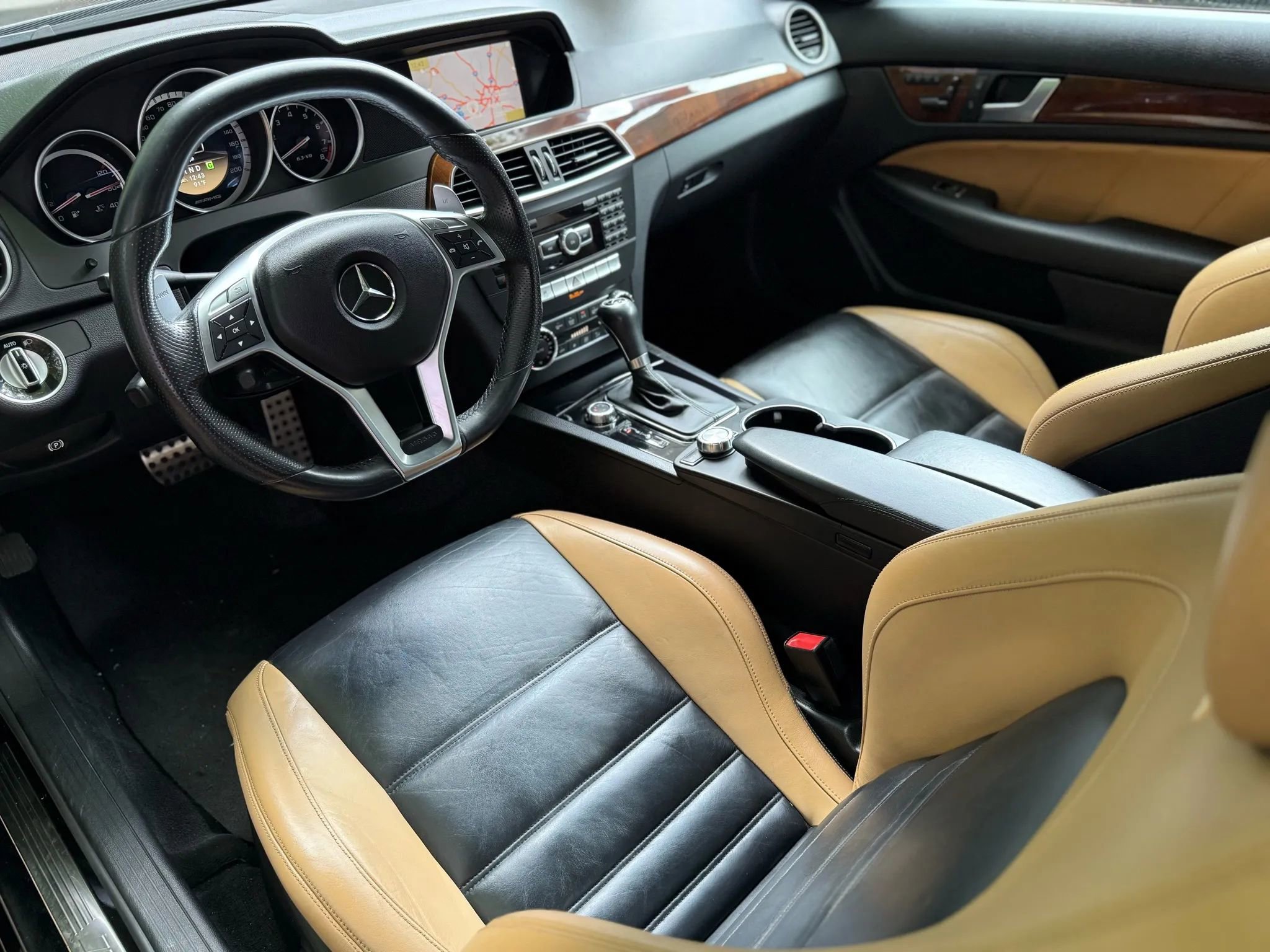 Used 2012 Mercedes-Benz C 63 AMG Coupe w/ Multimedia Pkg image 19