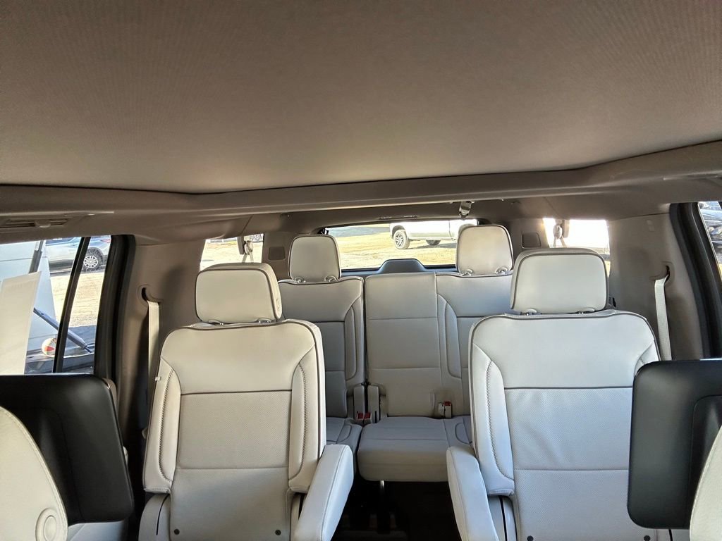 New 2026 GMC Yukon XL Denali w/ Denali Reserve Package image 26