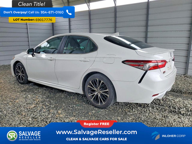 Used 2019 Toyota Camry SE w/ Convenience Package FWD image 3