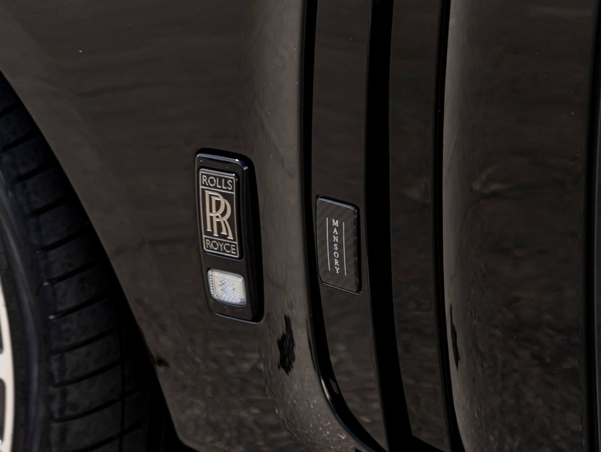 Used 2023 Rolls-Royce Phantom Sedan w/ The Phantom Package RWD image 42