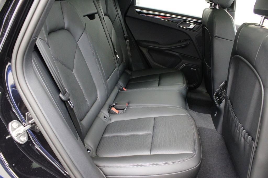 New 2025 Porsche Macan image 27