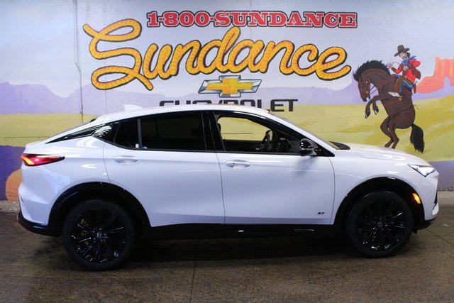 Used 2025 Buick Envista Sport Touring image 1