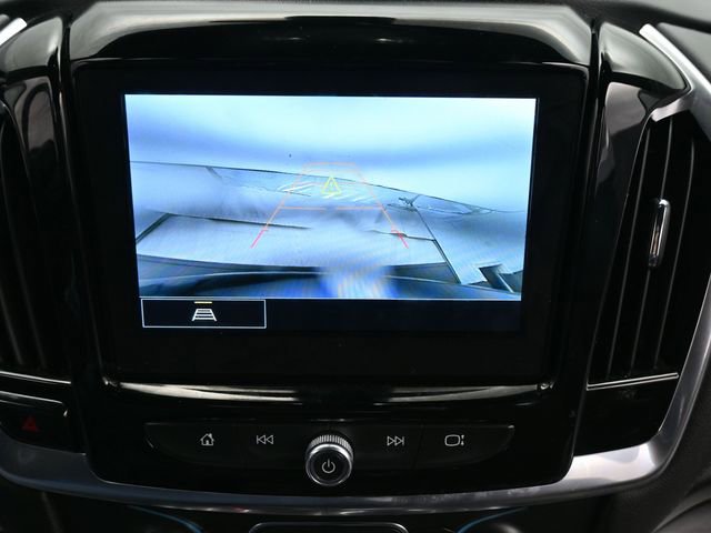Used 2023 Chevrolet Traverse LT image 17