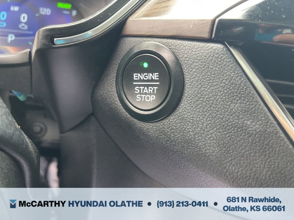 Used 2020 Ford Escape Titanium w/ Titanium Premium Package 2.0 image 29