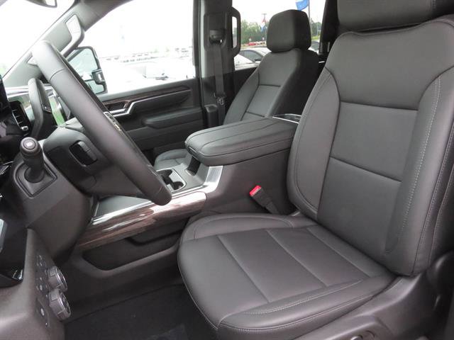 New 2025 Chevrolet Silverado 3500 LTZ w/ LTZ Convenience Package image 17