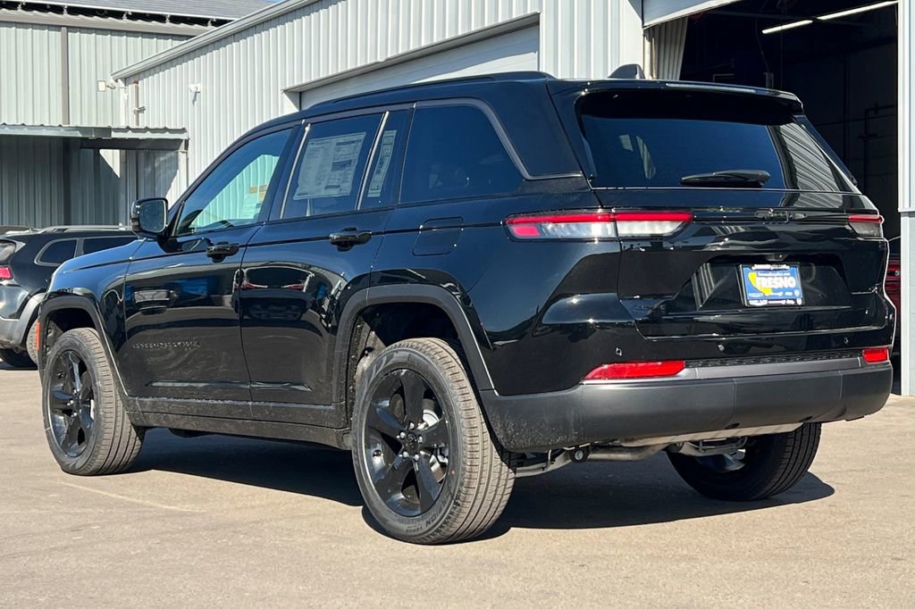 New 2026 Jeep Grand Cherokee Limited w/ Limited Altitude Package image 6