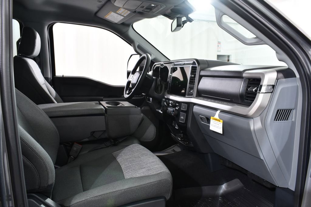 New 2026 Ford F350 XLT w/ XLT Premium Package AWD/4WD image 10