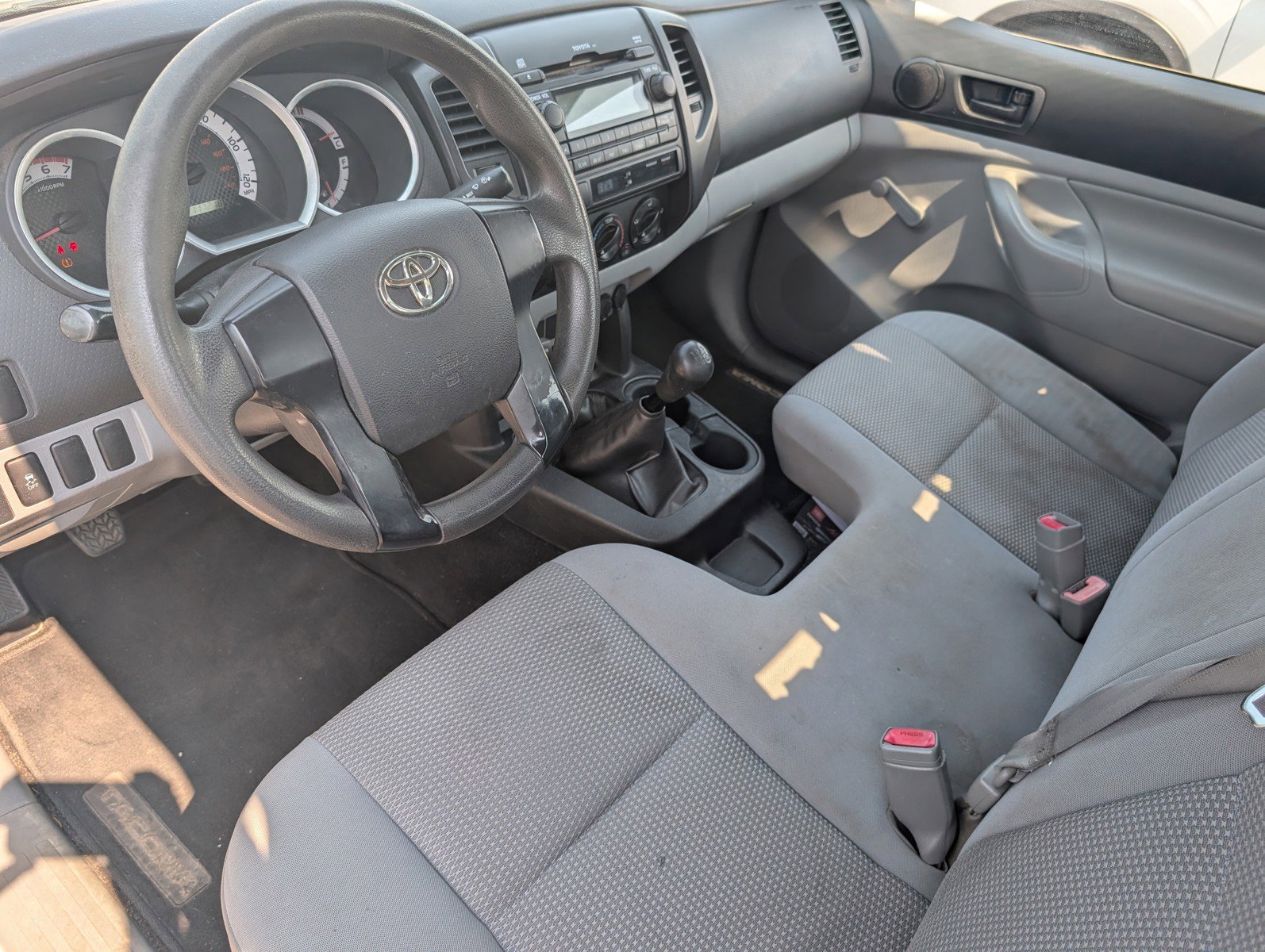 Used 2012 Toyota Tacoma 2WD Regular Cab image 8