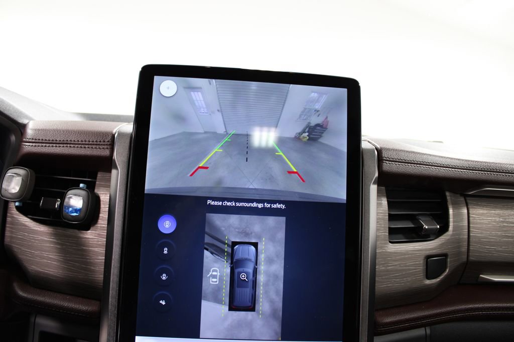 Used 2024 Ford Expedition Limited image 42