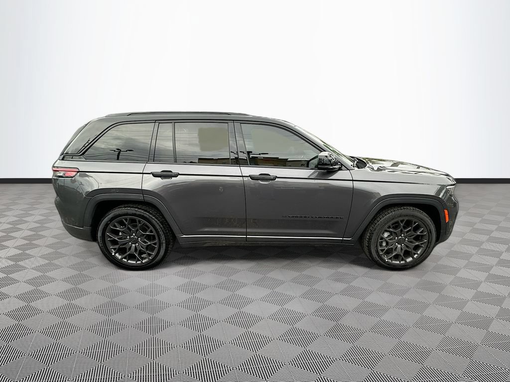 New 2025 Jeep Grand Cherokee Summit AWD/4WD image 8