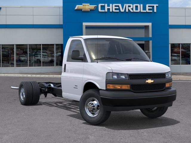 New 2026 Chevrolet Express 3500 image 7