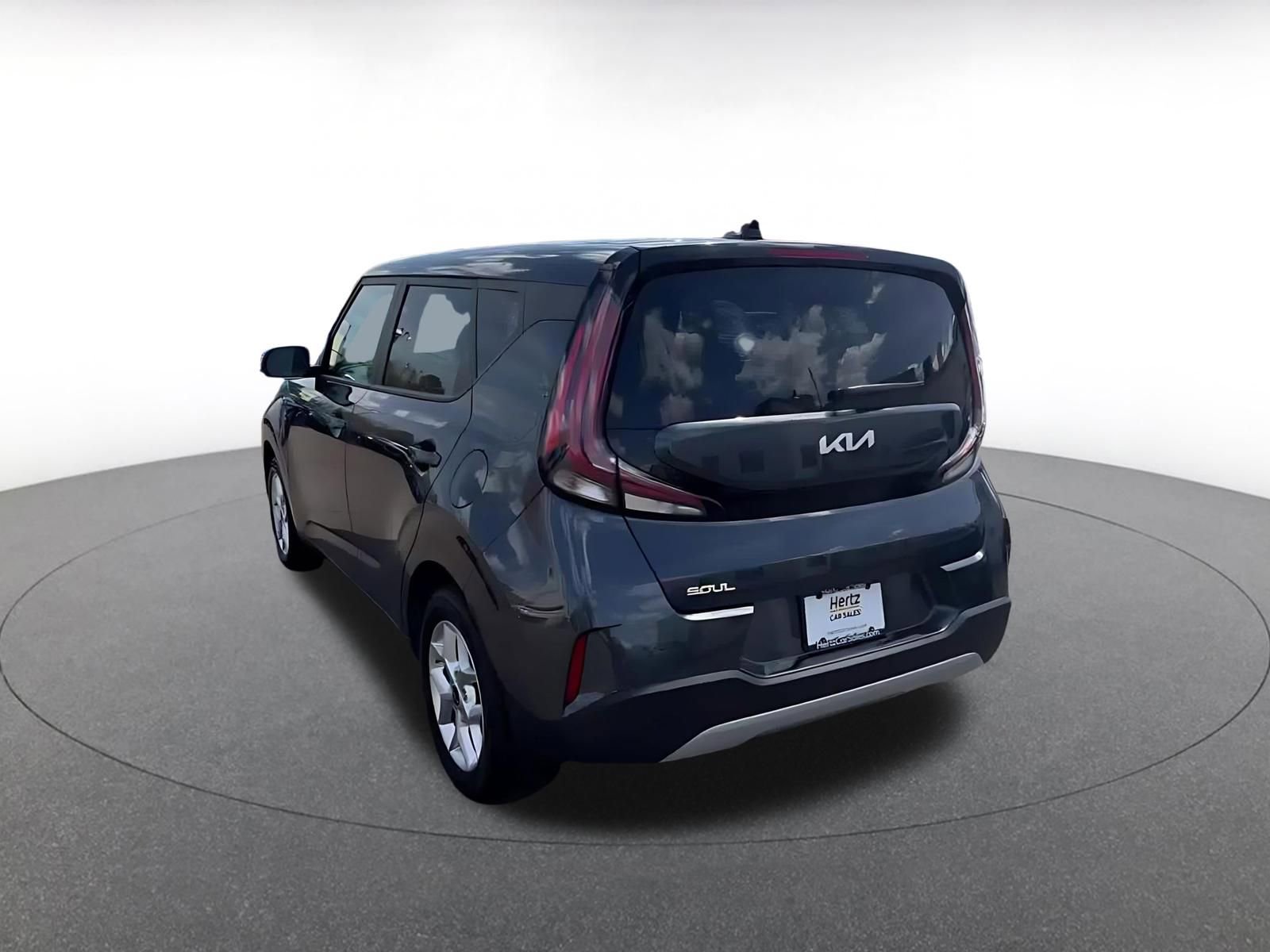 Used 2025 Kia Soul LX w/ LX Technology Package image 11