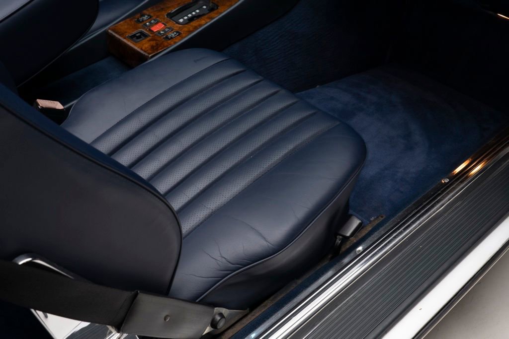 Used 1988 Mercedes-Benz 560 SL image 41
