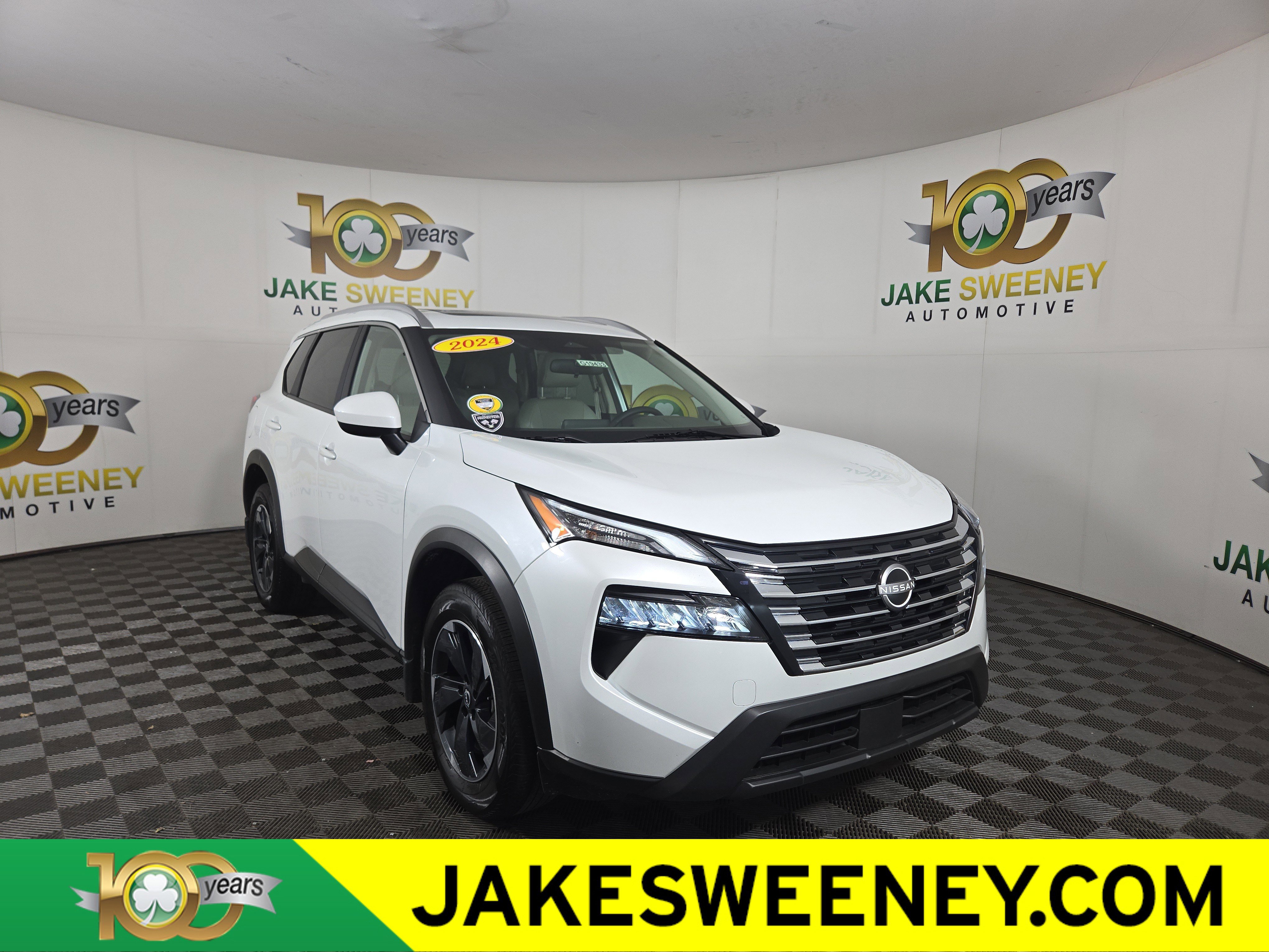 Used 2024 Nissan Rogue SV w/ SV Premium Package