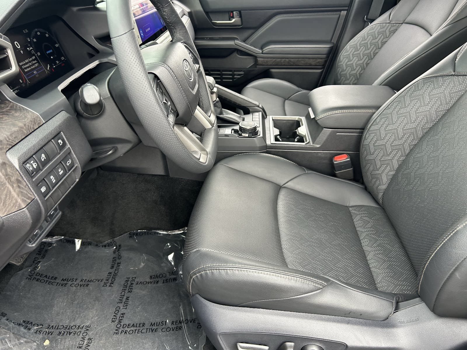 Used 2025 Toyota Tacoma Limited AWD/4WD image 22