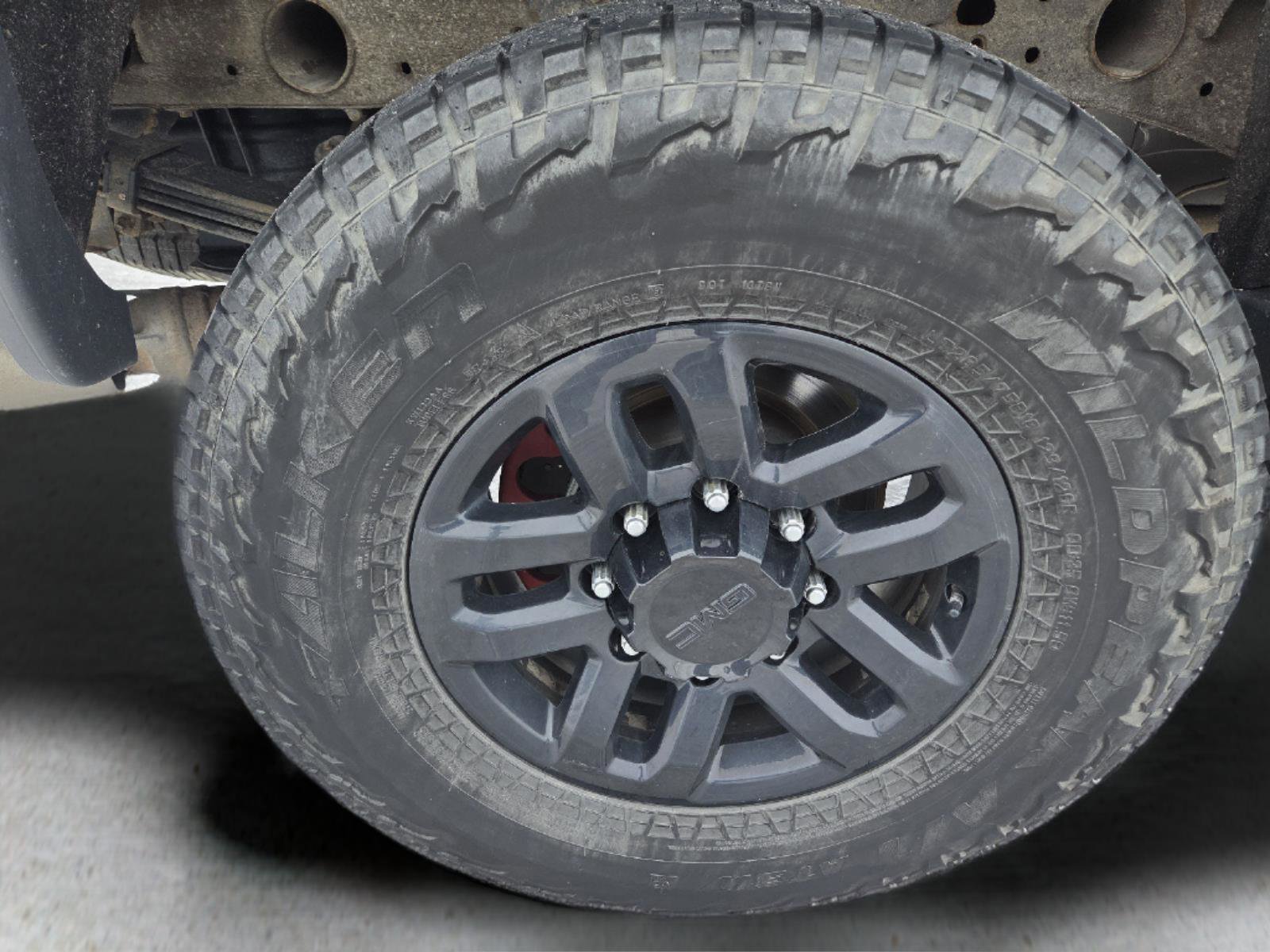 Used 2017 GMC Sierra 2500 Denali w/ Duramax Plus Package image 32