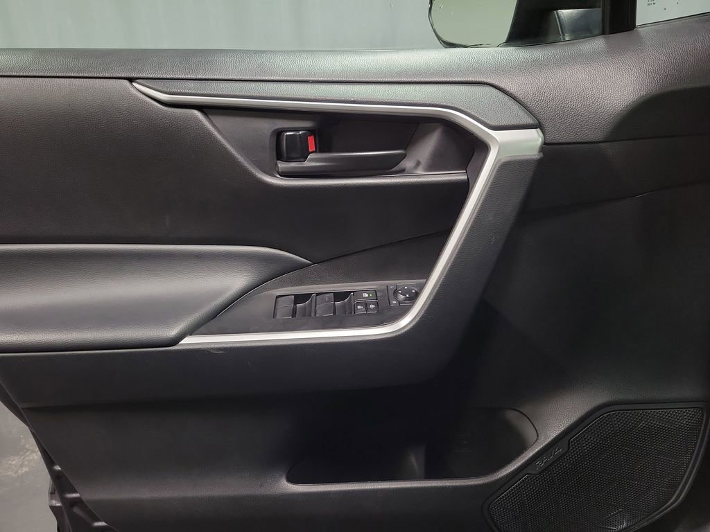 Used 2024 Toyota RAV4 LE image 22