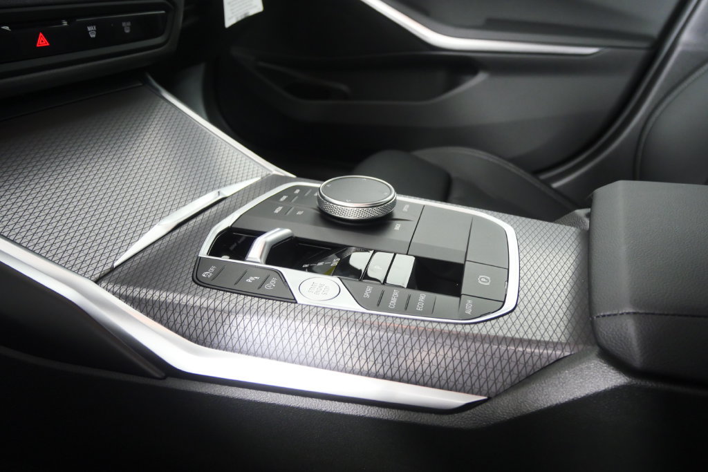 New 2026 BMW 330i Sedan w/ M Sport Package RWD image 19