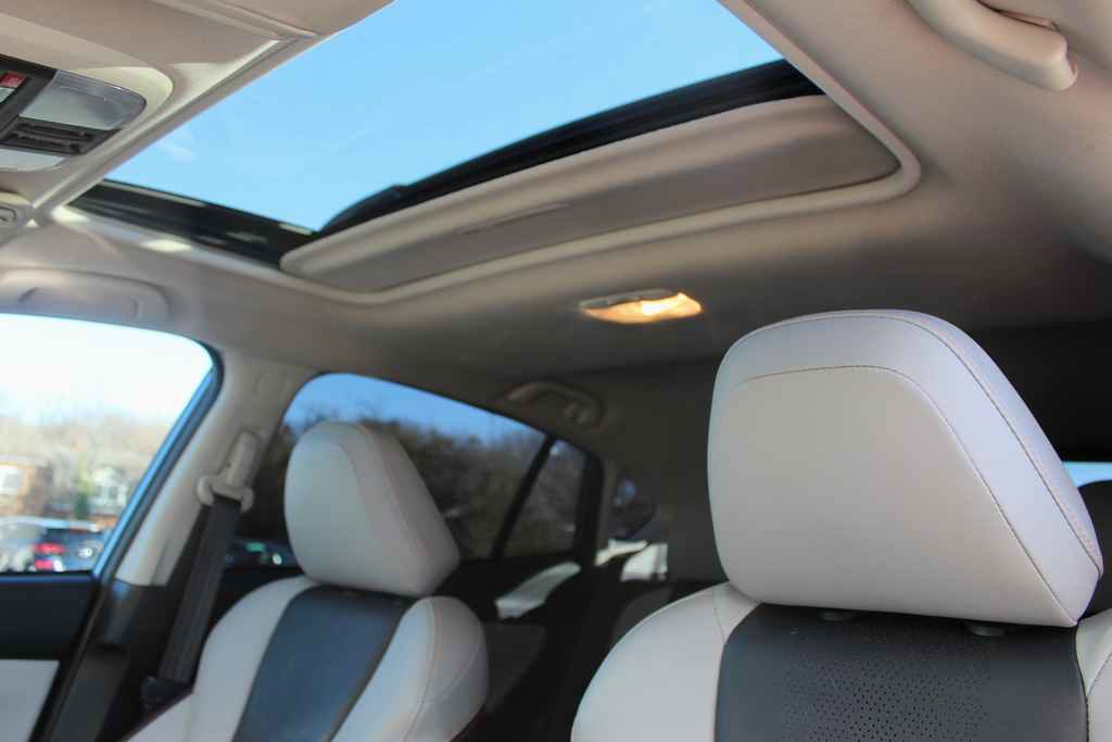 Used 2018 Subaru Crosstrek 2.0i Limited image 25