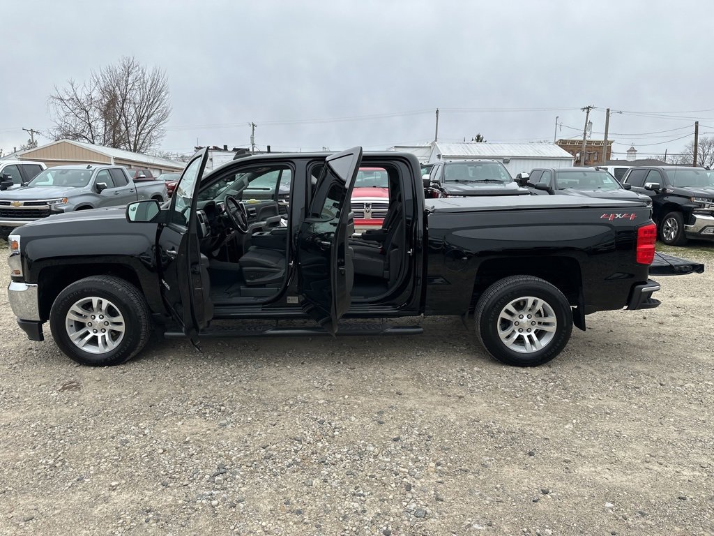 Used 2018 Chevrolet Silverado 1500 LT w/ All Star Edition image 25