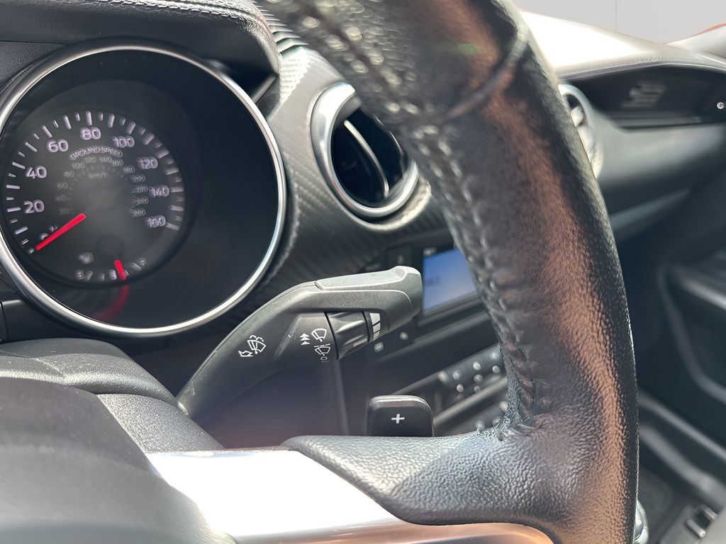 Used 2020 Ford Mustang Convertible RWD image 27