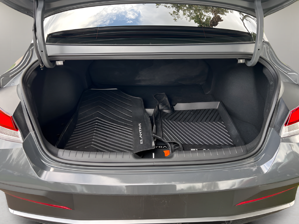 Certified 2026 Hyundai Elantra Sport FWD image 10