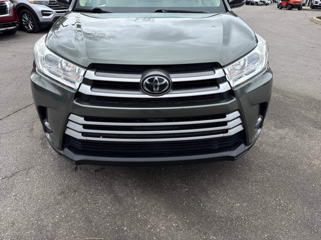 Used 2019 Toyota Highlander XLE image 44