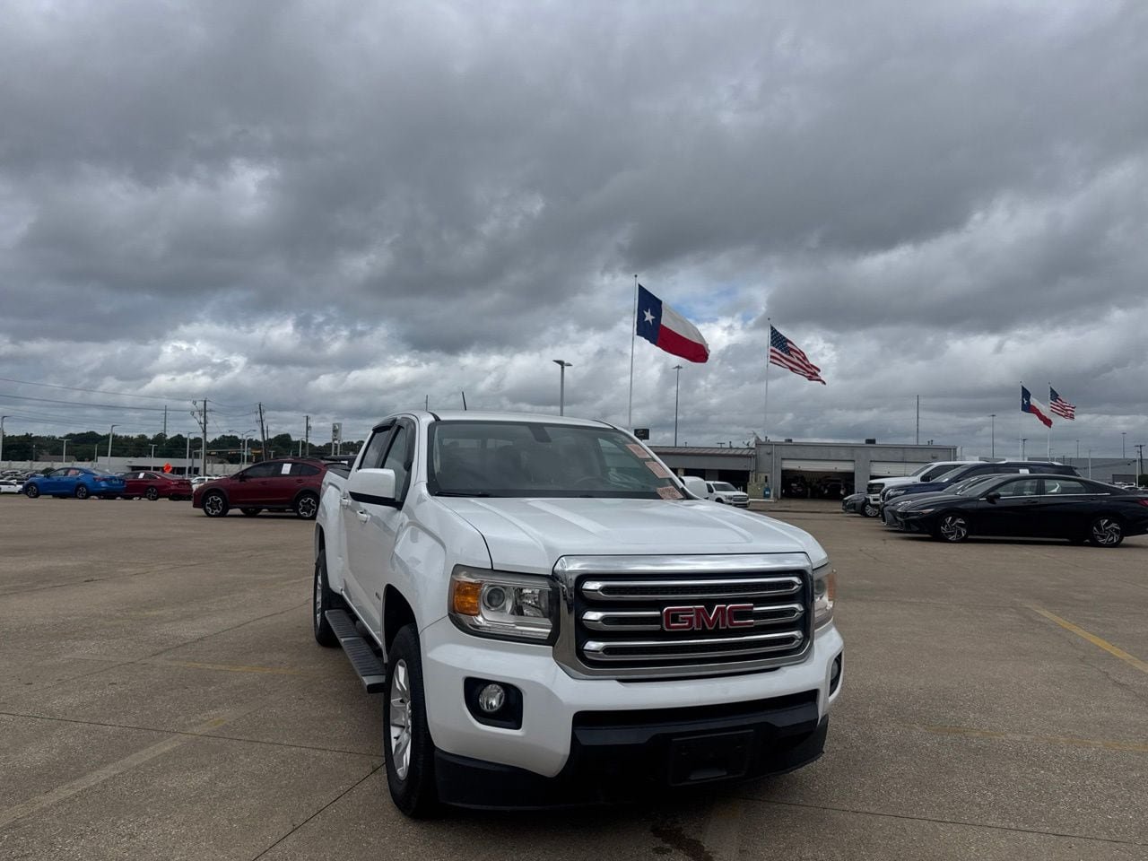 Used 2017 GMC Canyon SLE w/ SLE Convenience Package RWD image 3