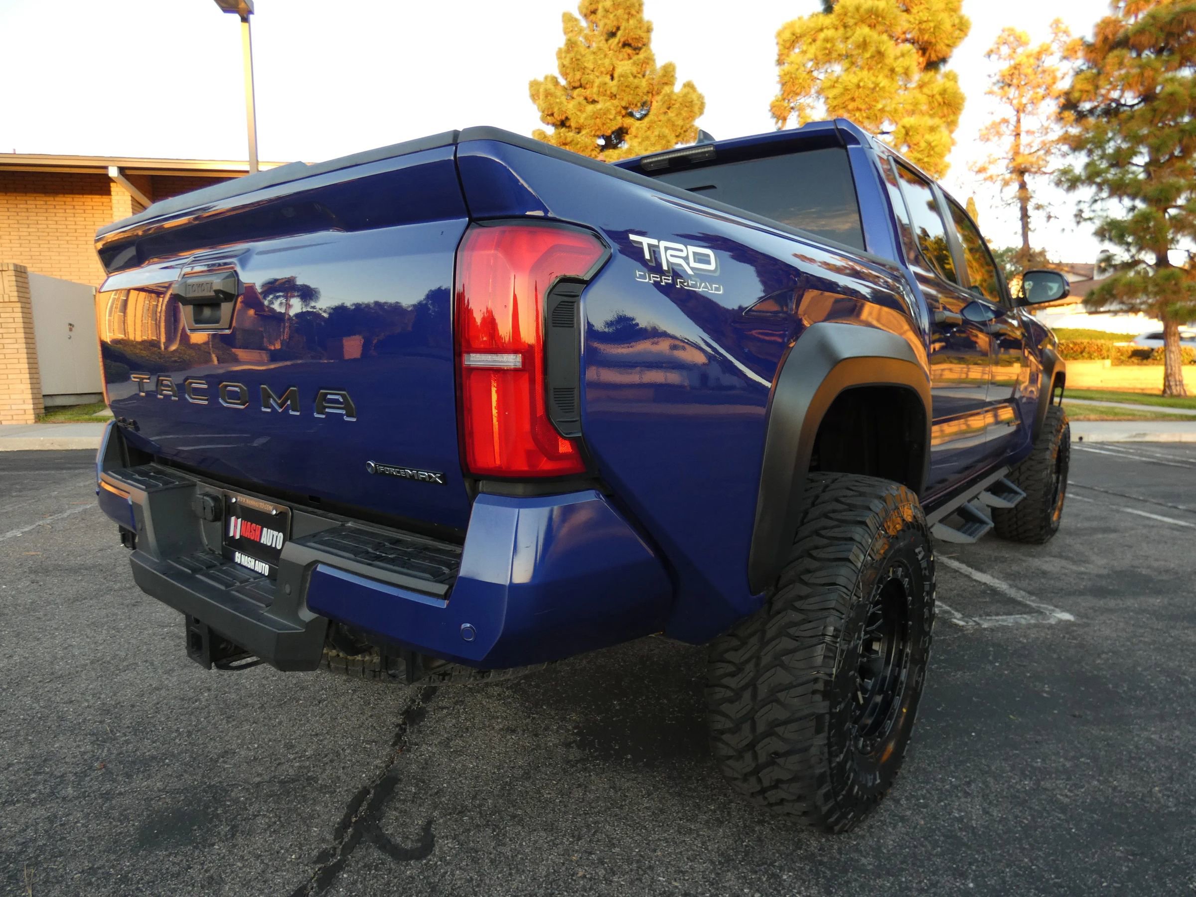 Used 2025 Toyota Tacoma TRD Off-Road w/ TRD Off Road Upgrade Package image 8