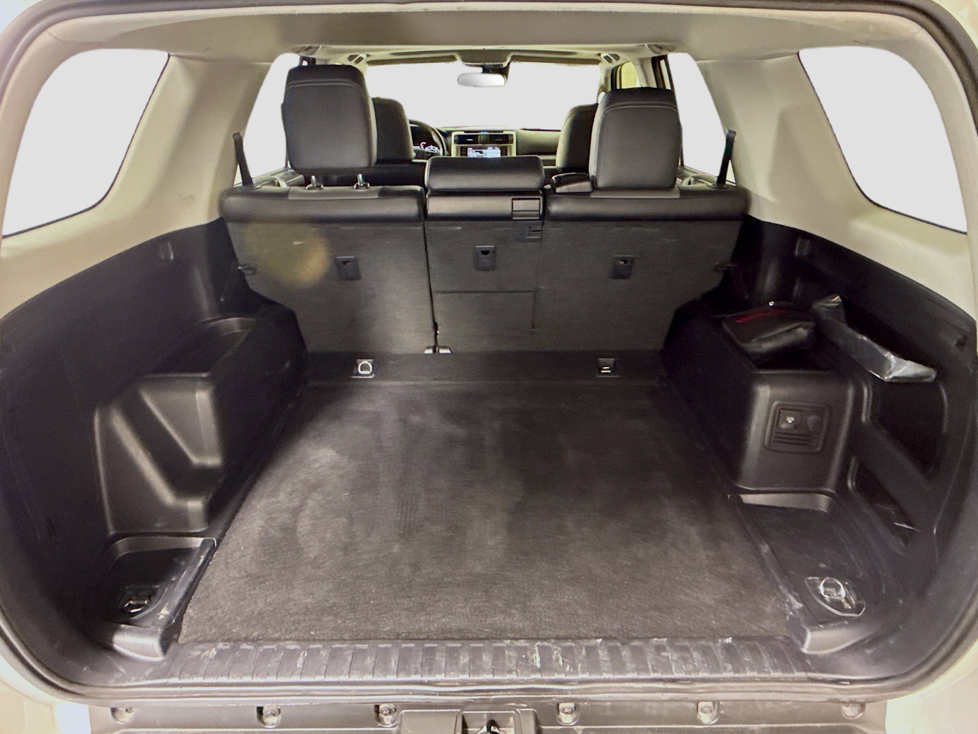Used 2021 Toyota 4Runner SR5 Premium w/ Moonroof Package RWD image 35