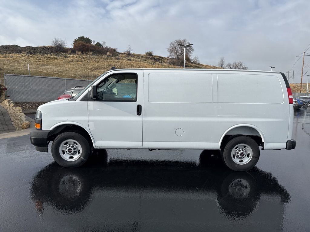 New 2024 GMC Savana 2500 w/ Driver Convenience Package image 5