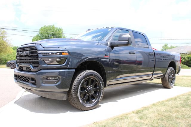 New 2026 RAM 3500 Laramie AWD/4WD image 11