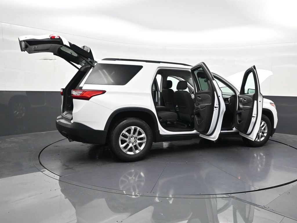 Used 2019 Chevrolet Traverse LT FWD image 32