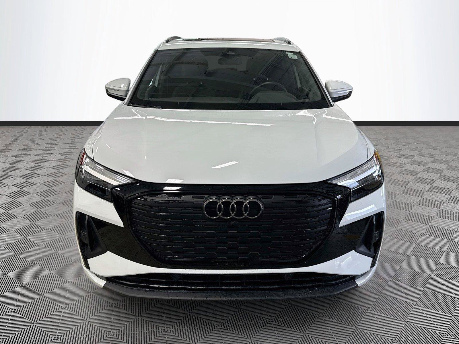 Used 2023 Audi Q4 e-tron Premium Plus w/ Premium Plus AWD/4WD image 2