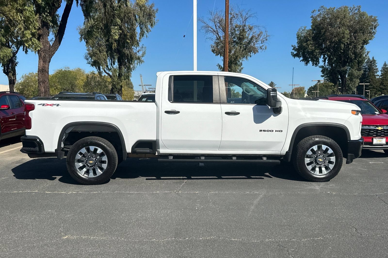 Used 2023 Chevrolet Silverado 2500 Custom w/ Gooseneck/5TH Wheel Package AWD/4WD image 4