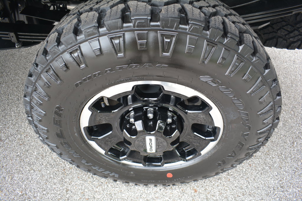 New 2027 Ford F250 XL w/ Tremor Off-Road Package AWD/4WD image 5