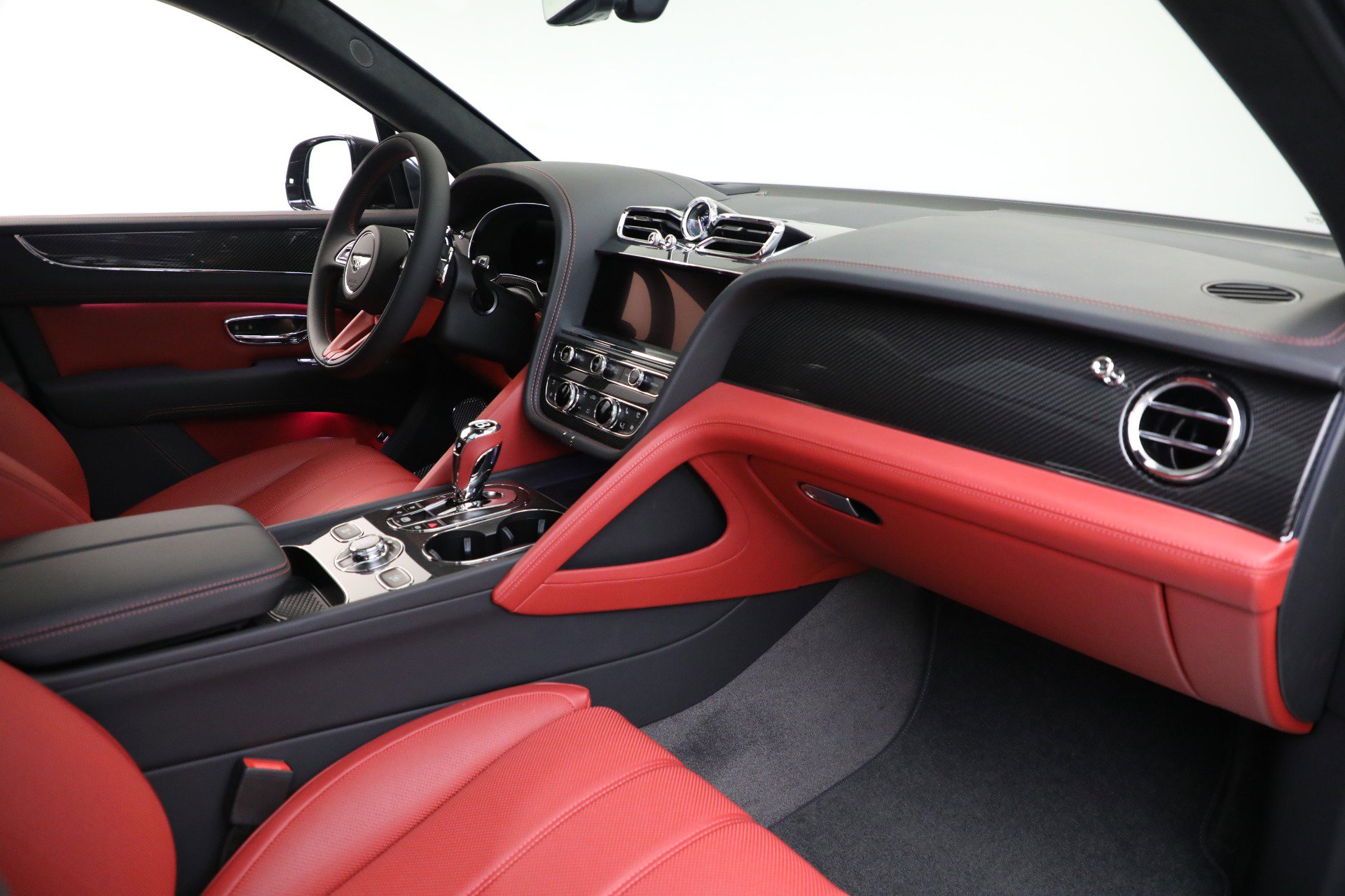 New 2025 Bentley Bentayga image 30