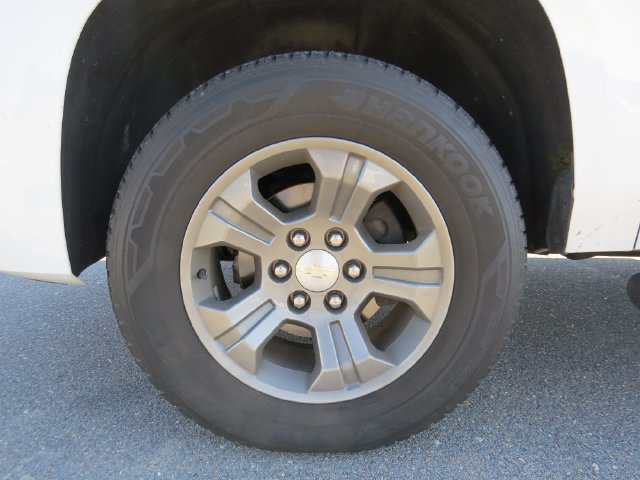 Used 2020 Chevrolet Tahoe LT w/ Off-Road Package AWD/4WD image 10