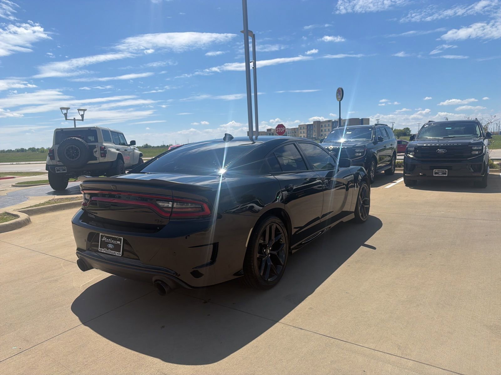 Used 2022 Dodge Charger R/T w/ Blacktop Package RWD image 5