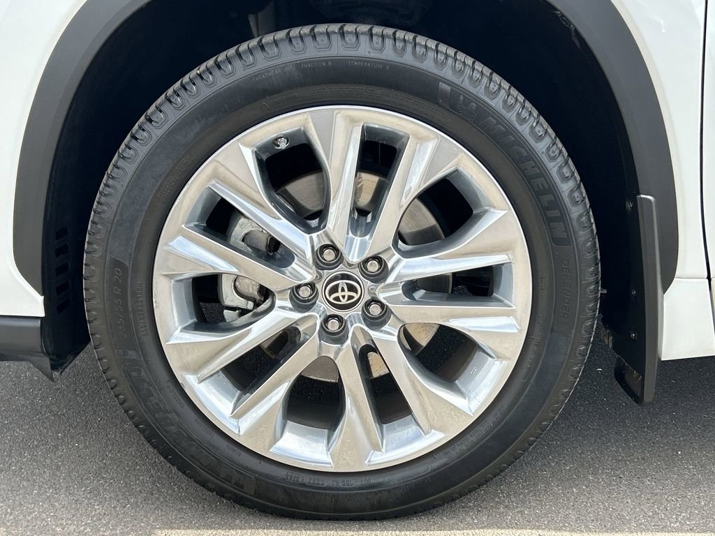 Used 2023 Toyota Highlander Limited AWD/4WD image 34