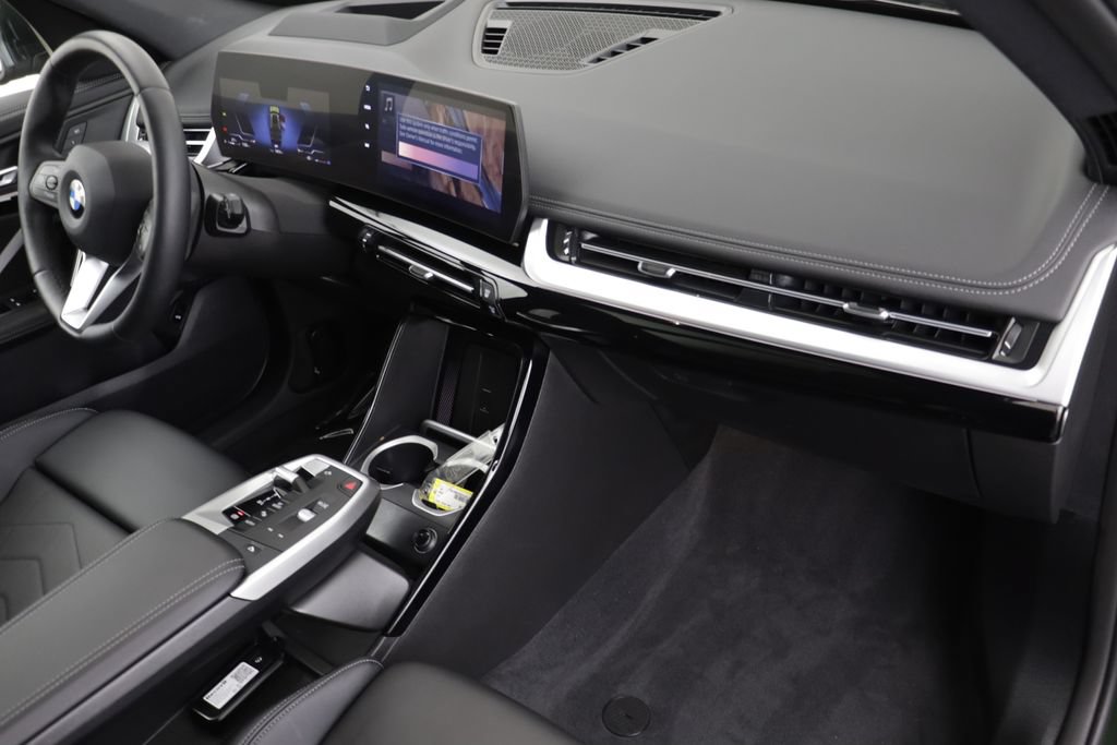 Certified 2025 BMW X1 xDrive28i AWD/4WD image 18