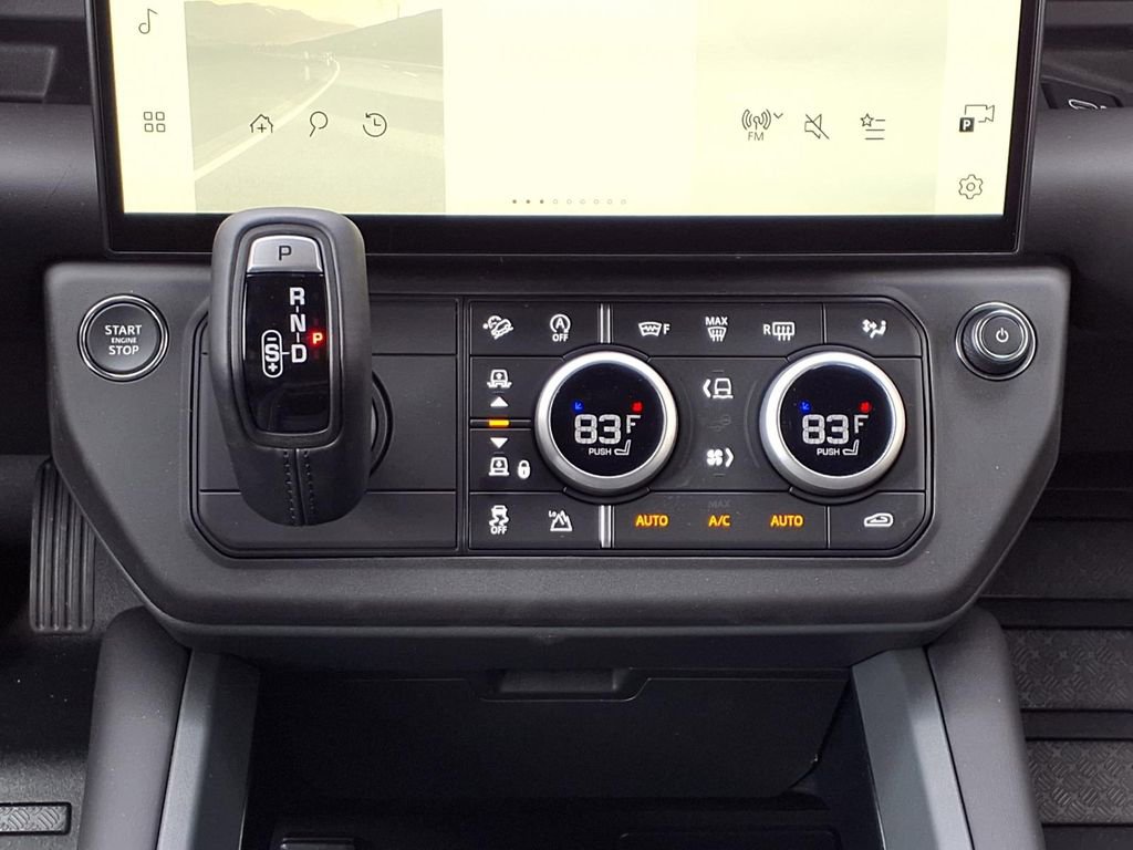 New 2026 Land Rover Defender 130 X-Dynamic SE AWD/4WD image 20