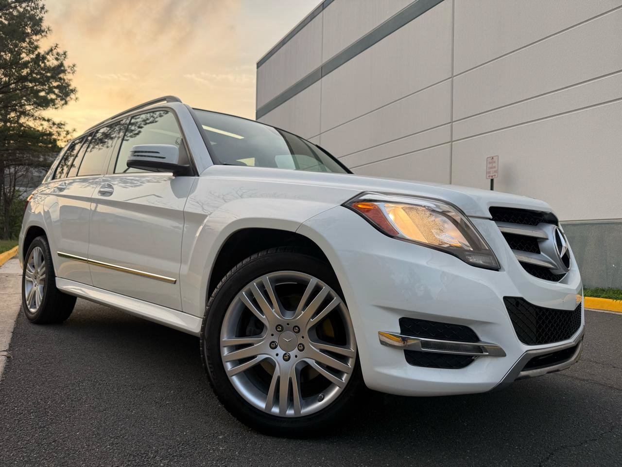 Used 2013 Mercedes-Benz GLK 350 4MATIC image 7