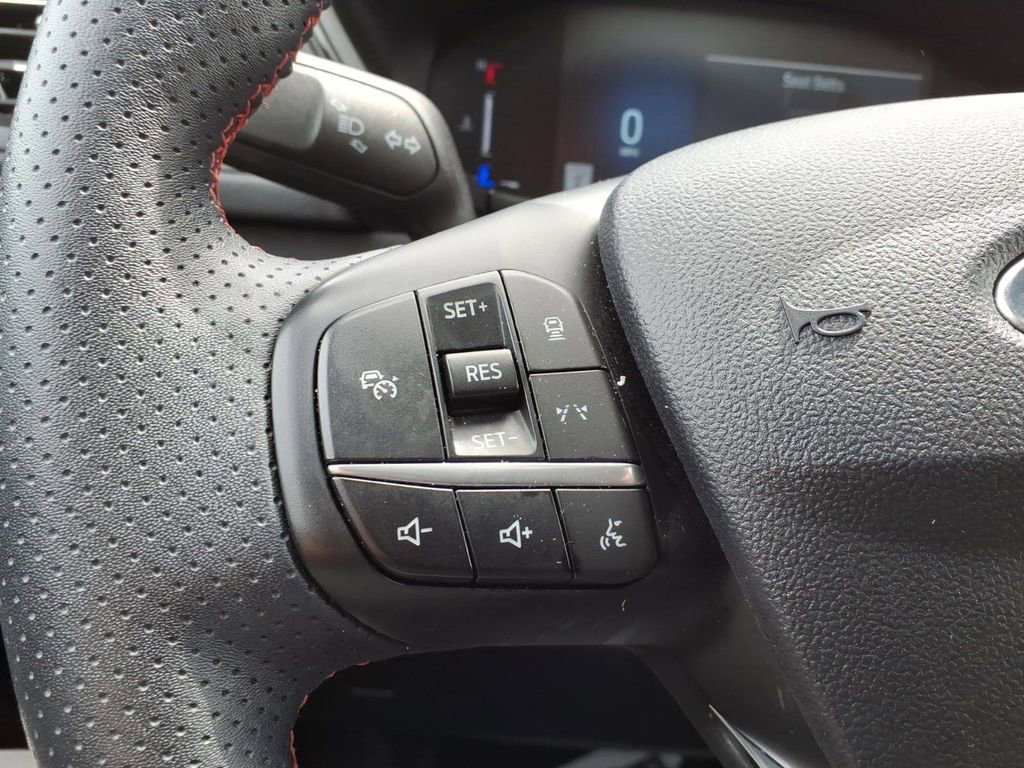 Certified 2024 Ford Escape ST-Line w/ Tech Pack #1 AWD/4WD image 18