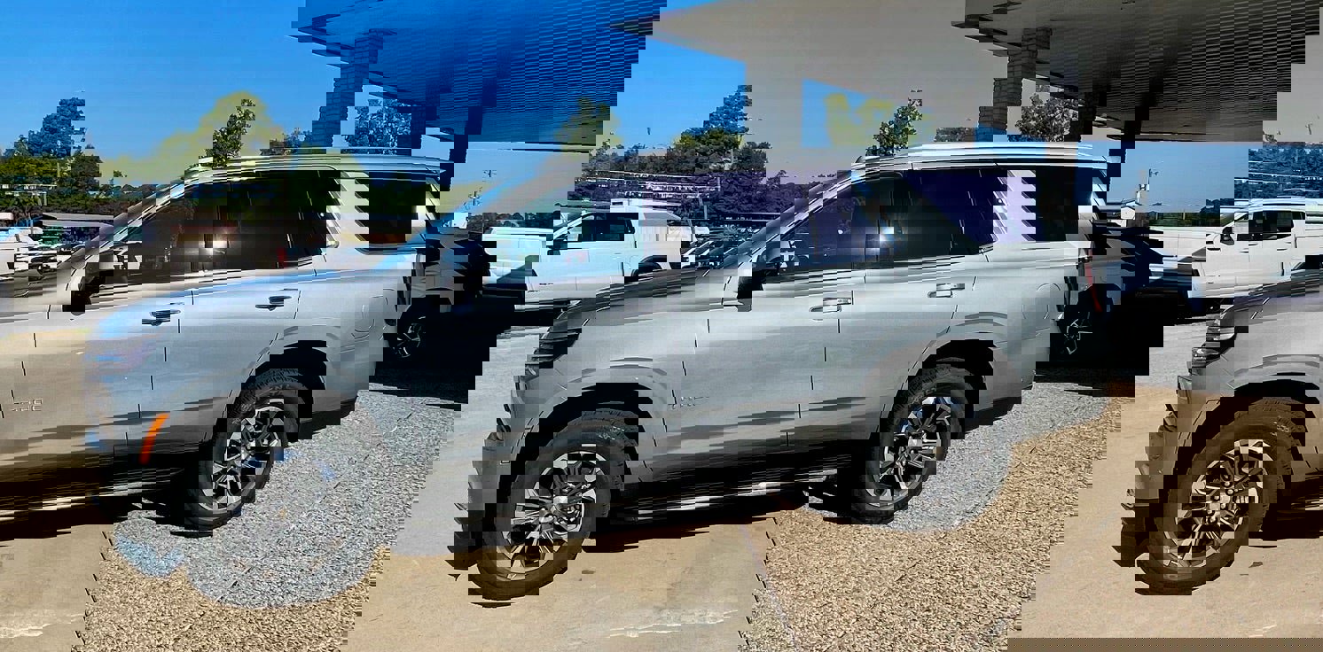 New 2026 Chevrolet Tahoe LT image 4