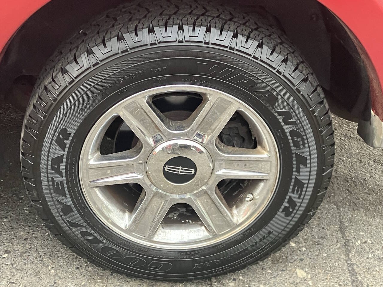 Used 2005 Lincoln Aviator AWD image 15