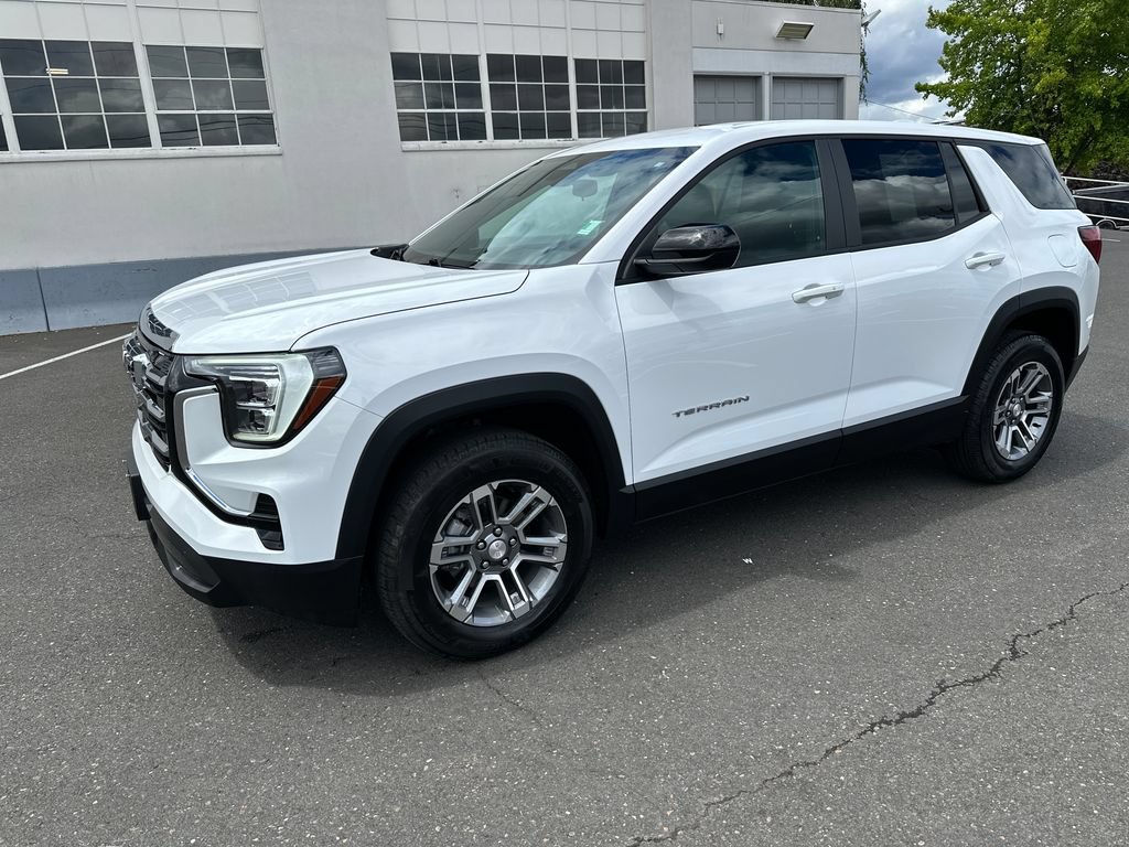 Used 2026 GMC Terrain Elevation AWD/4WD image 2